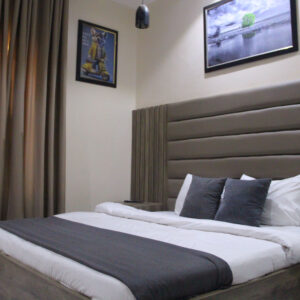 One Bedrooms Apartment